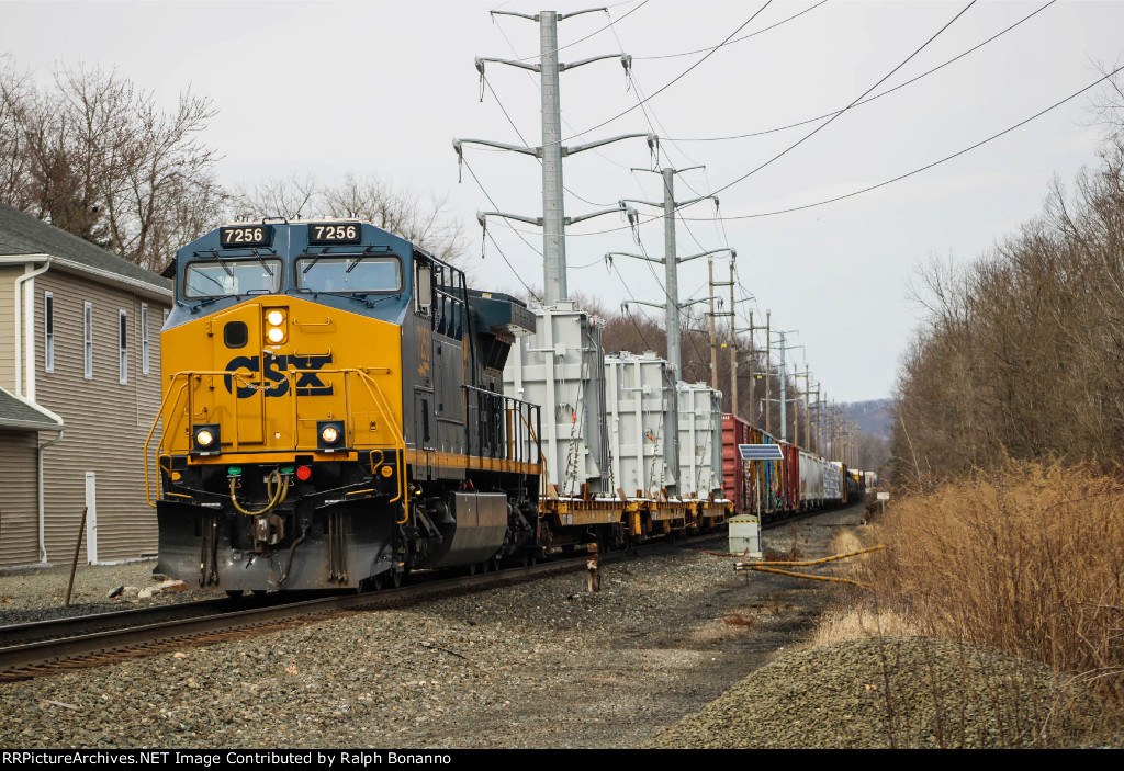 Southbound Q433 with recent rebuild 7256 approaches Kings Highway crossing and CP-26
